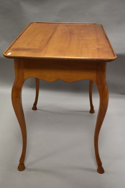 Table cabaret en bois naturel ouvrant par...
