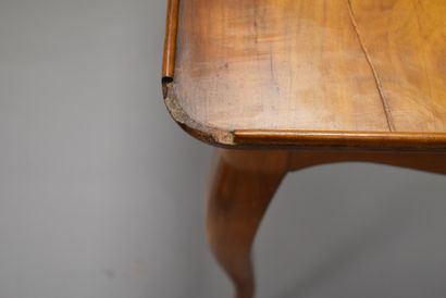 Table cabaret en bois naturel ouvrant par...
