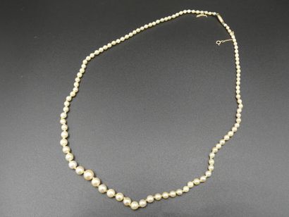 Collier de perles de culture en chute, fermoir...