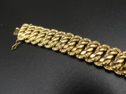 OR Bracelet
Bracelet en OR jaune poinçon...