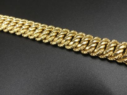 OR Bracelet
Bracelet en OR jaune poinçon...