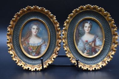 MINIATURE
Paire de miniatures sur Ivoire,...