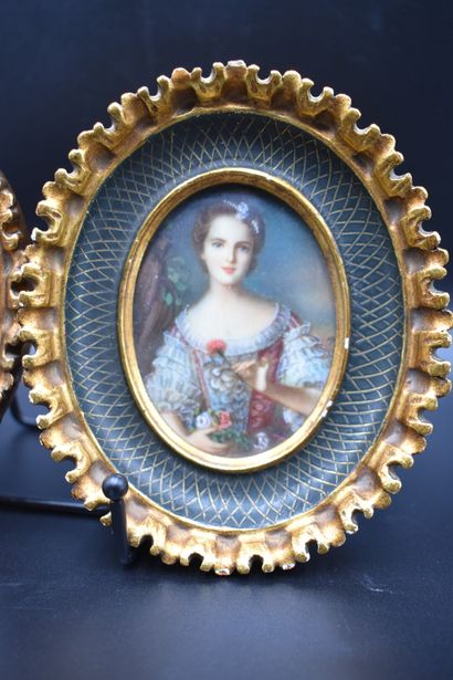 MINIATURE
Paire de miniatures sur Ivoire,...