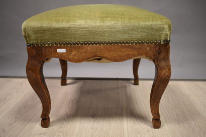 Tabouret en bois de forme carrée, assise...