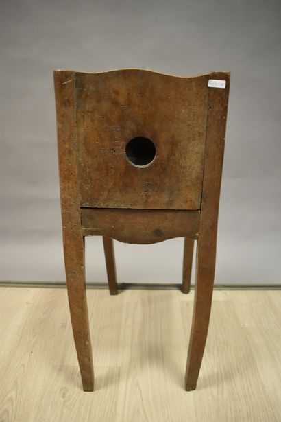 Chevet rectangulaire en bois massif. Epoque...