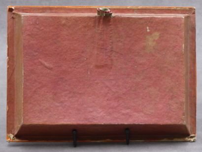 Bas reliefs. 
Suite de deux bas reliefs en...