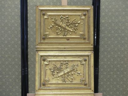Ecole Louis XVI. Paire de panneaux en bois...
