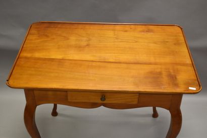Table cabaret en bois naturel ouvrant par...