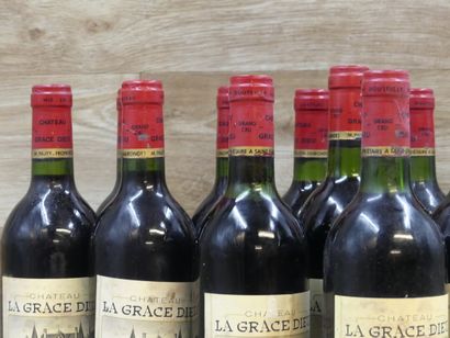 12 Bouteilles de SAINT EMILION GRAND CRU...