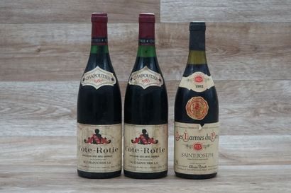 3 bouteilles de vin rouge de la Vallée du...