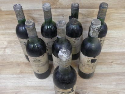 8 Bouteilles PAUILLAC 1975, GRAND CRU CLASSE...