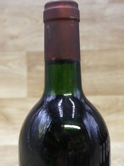 Lot de 5 Bouteilles de CHATEAU COS D'ESTOURNEL...
