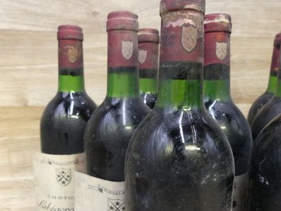12 Bouteilles de CHATEAU LABEGORCE-ZEDE 1978,...