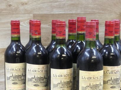 12 Bouteilles de SAINT EMILION GRAND CRU...