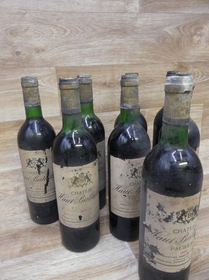 8 Bouteilles PAUILLAC 1975, GRAND CRU CLASSE...