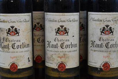 12 Bouteilles de SAINT EMILON 1983, GRAND...
