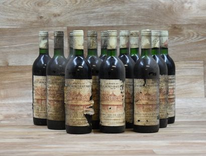 12 Bouteilles de GRAND VIN DE GRAVE 1976,...