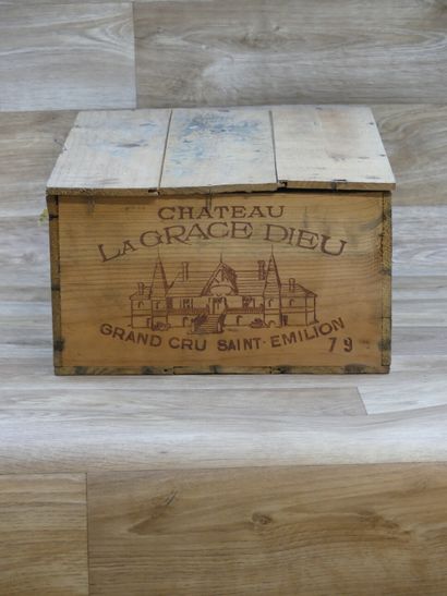 12 Bouteilles de SAINT EMILION GRAND CRU...