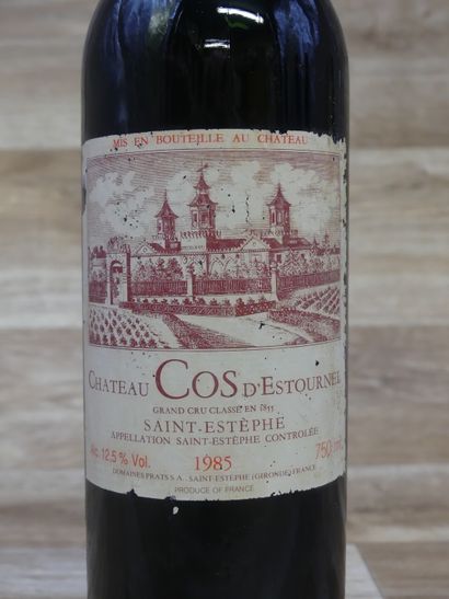 Lot de 5 Bouteilles de CHATEAU COS D'ESTOURNEL...