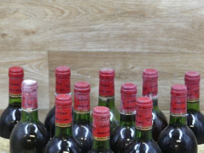 12 Bouteilles de SAINT EMILION GRAND CRU...
