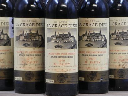 12 Bouteilles de SAINT EMILION GRAND CRU...