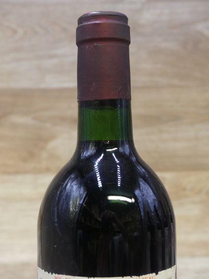 Lot de 5 Bouteilles de CHATEAU COS D'ESTOURNEL...
