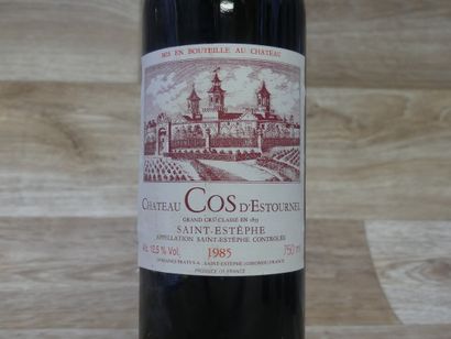Lot de 5 Bouteilles de CHATEAU COS D'ESTOURNEL...