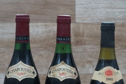 3 bouteilles de vin rouge de la Vallée du...