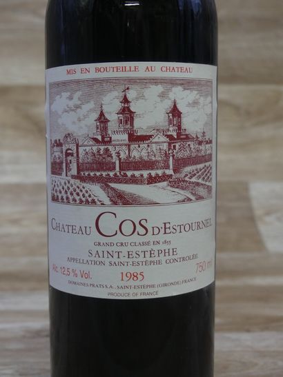 Lot de 5 Bouteilles de CHATEAU COS D'ESTOURNEL...