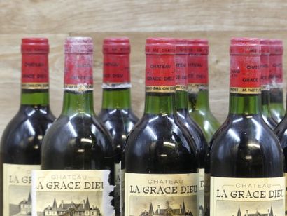 12 Bouteilles de SAINT EMILION GRAND CRU...