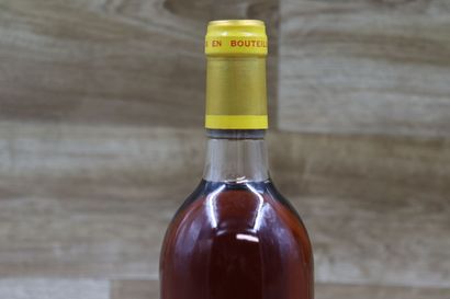 1 Bouteille de SAUTERNES 1989, CHATEAU D'YQUEM,...