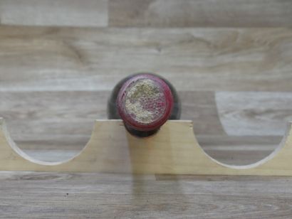 5 Bouteilles de POMMARD 1er CRU 1972, LES...