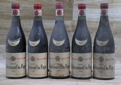 5 bouteilles de CHATEAUNEUF DU PAPE 1947....