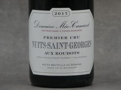 Réunion de 2 bouteilles Nuits St Georges



1...