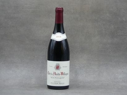 Réunion de 5 bouteilles Cote de Nuits 



2...