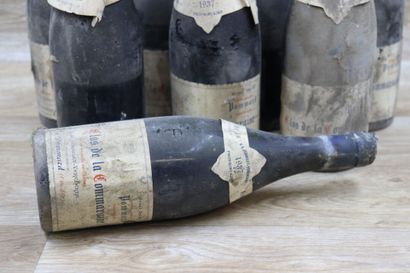 POMMARD 1937
8 bouteilles de POMMARD 1937,...