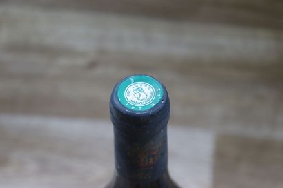 2 bouteilles de CORTON CHARLEMAGNE 2001,...