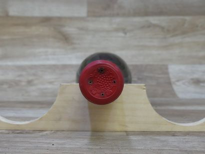 5 Bouteilles de POMMARD 1er CRU 1972, LES...