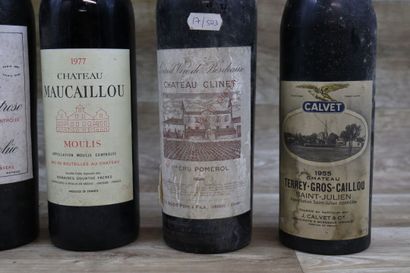 Réunion de 5 bouteilles, 2 bouteilles Château...