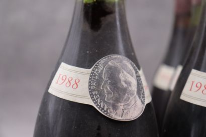 12 bouteilles CUVEE DU PAPE JEAN PAUL II...