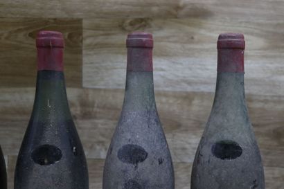 6 bouteilles de MOULIN A VENT 1937 , Château...