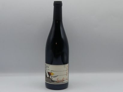 Réunion de deux bouteilles de Bourgueil



1...