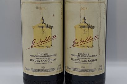 Réunion de 5 bouteilles de Toscane



2 Bouteilles...