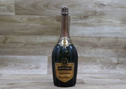 Un magnum de G. H. MUMM & CO, 1982, René...