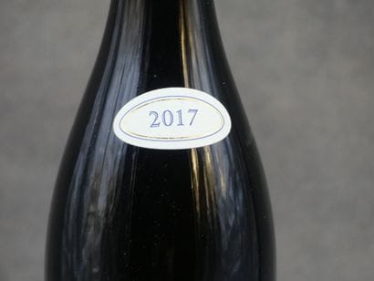 Réunion de 4 bouteilles de Nuits St Georges



2...