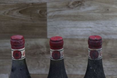 5 bouteilles de CHATEAUNEUF DU PAPE 1947....
