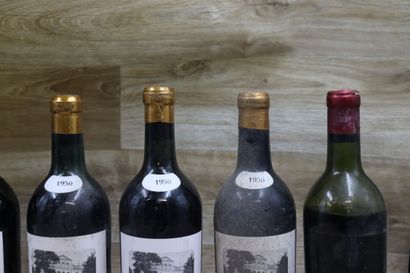 Réunion de 7 bouteilles comprenant, 5 bouteilles...