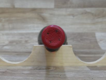 5 Bouteilles de POMMARD 1er CRU 1972, LES...
