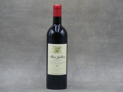 Réunion de 7 bouteilles du Larzac



1 Bouteille...