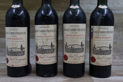 CHATEAU GRAND-CORBIN-D'ESPAGNE 1er CRU
Réunion...